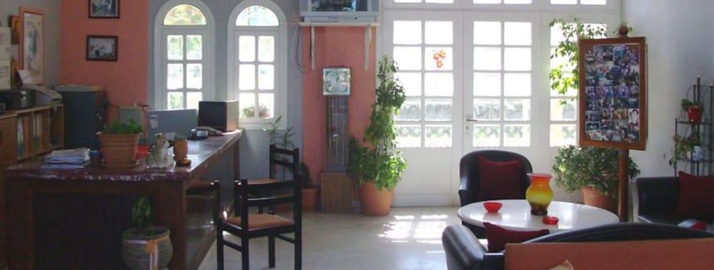 Maria Hotel Sisi 外观 照片