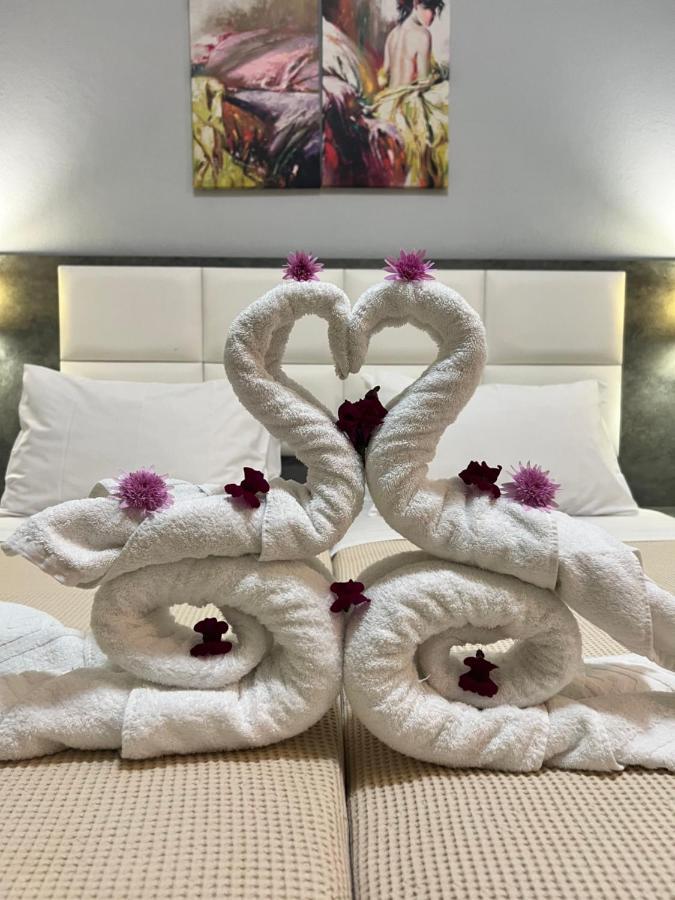 Maria Hotel Sisi 外观 照片