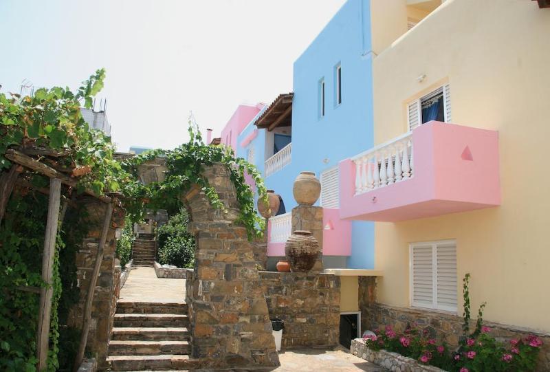 Maria Hotel Sisi 外观 照片